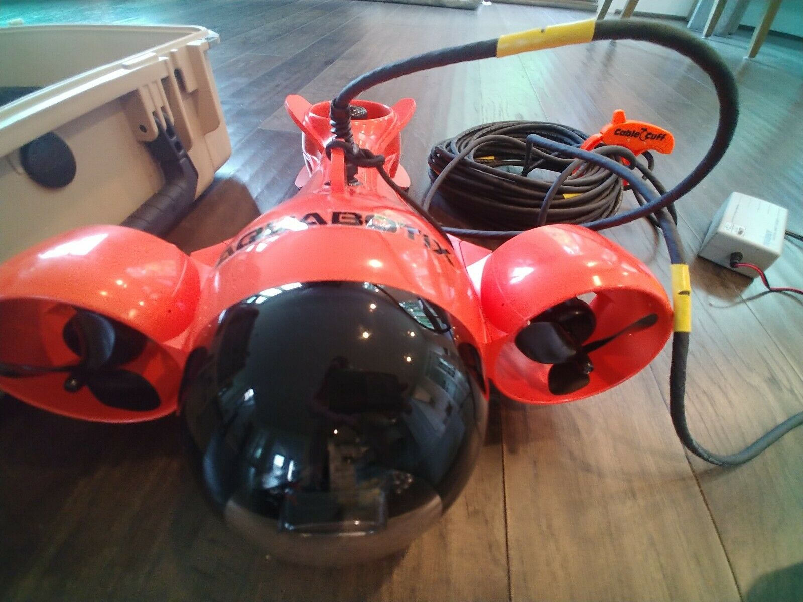 aquabotix-hydroview-underwater-drone.jpg