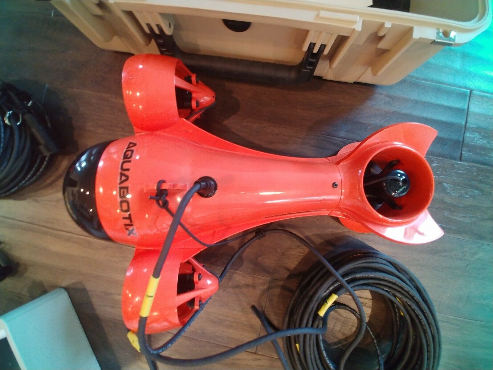 aquabotix-underwater-drone.jpg