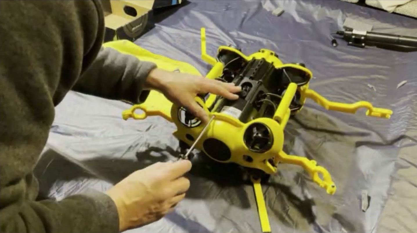 chasing-m2-light-arm-installation-rov.jpg