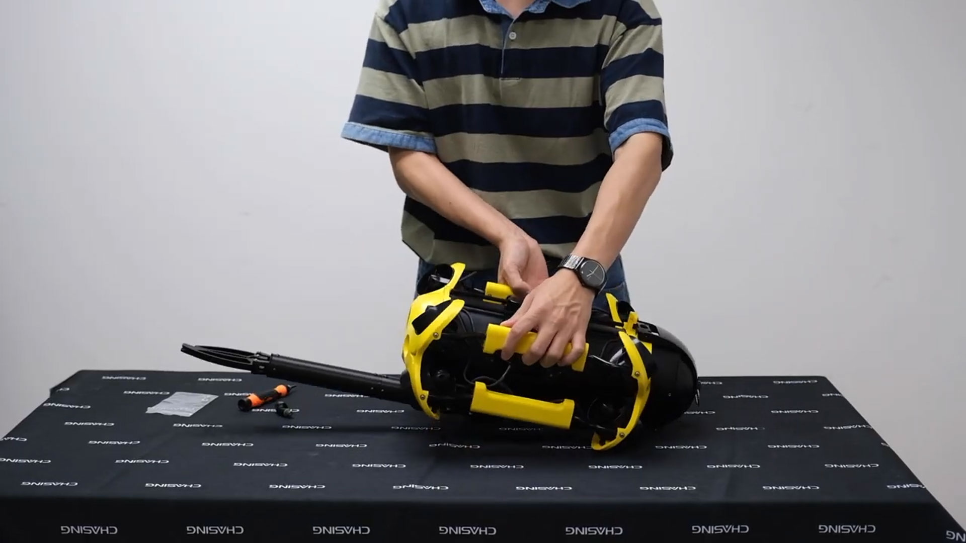 chasing-m2-rov-robotic-arm.jpg