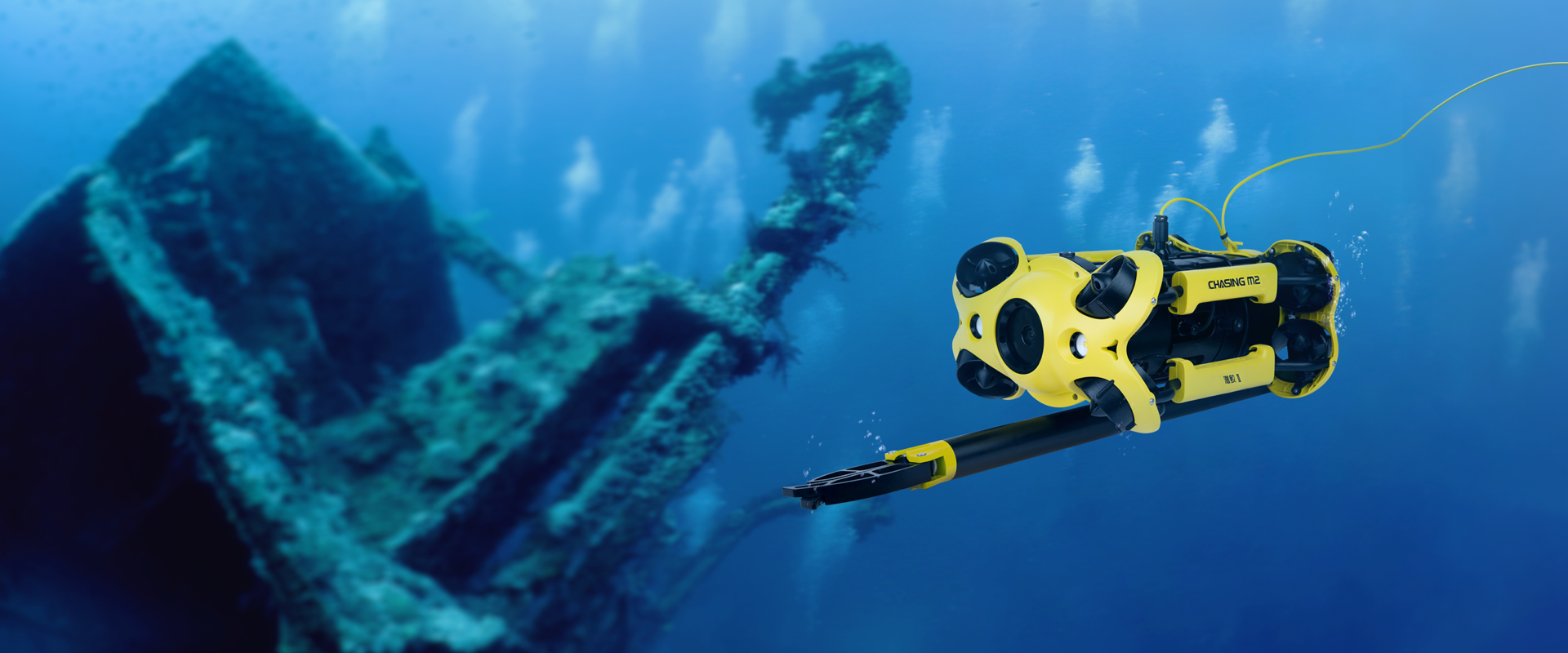 chasing-m2-underwater-drone-background-screensaver.png