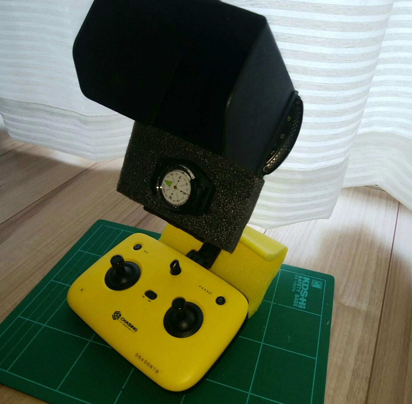 custom-sun-shade-smart-phone-controller-gladius-mini.jpg