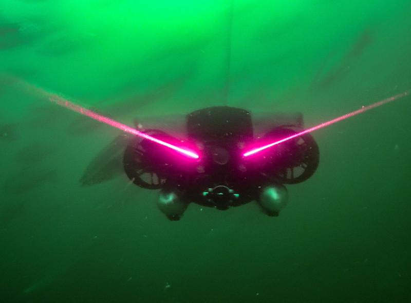 deep-trekker-revolution-rov-laser.jpg