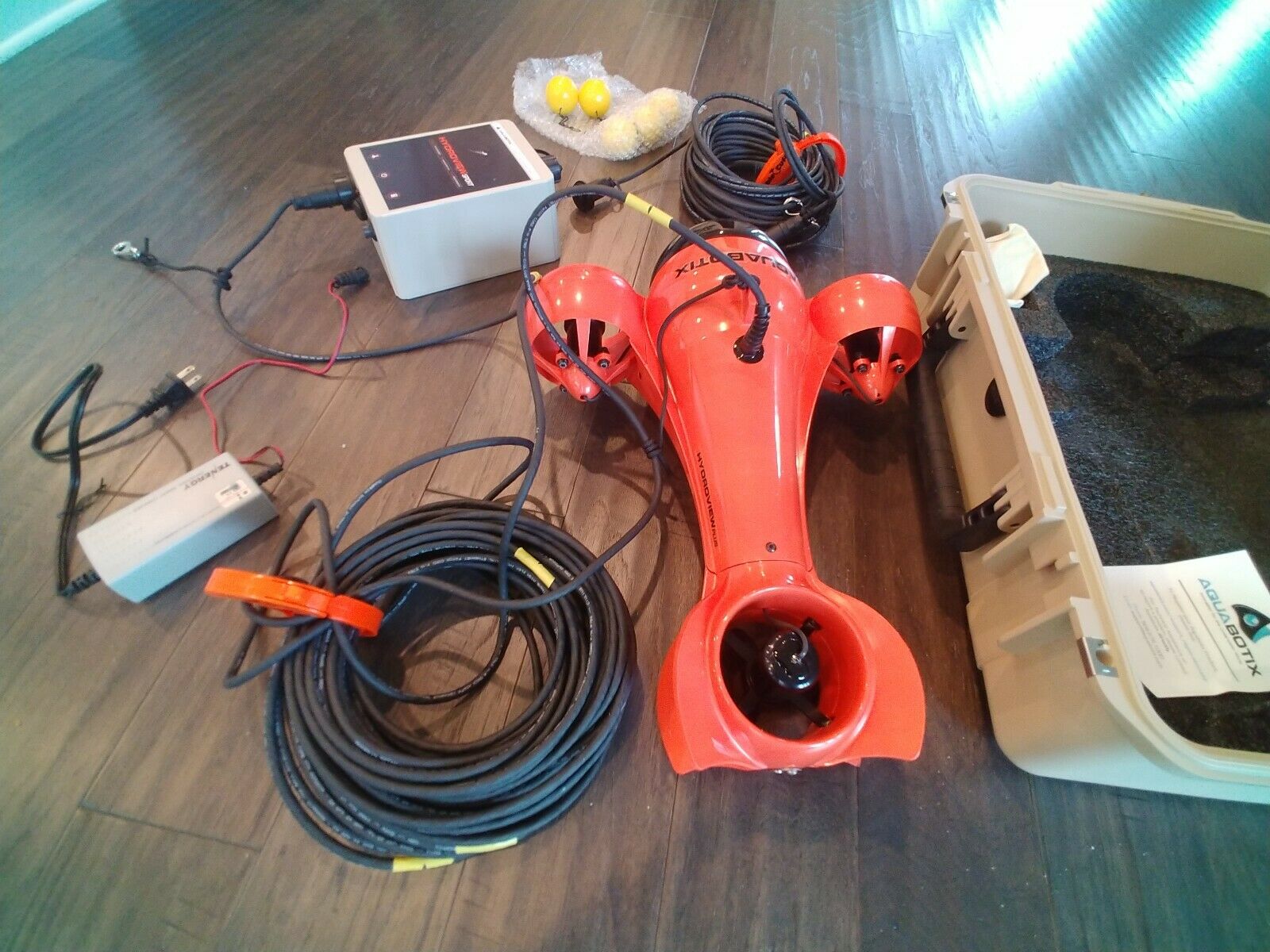 hydroview-underwater-drone.jpg