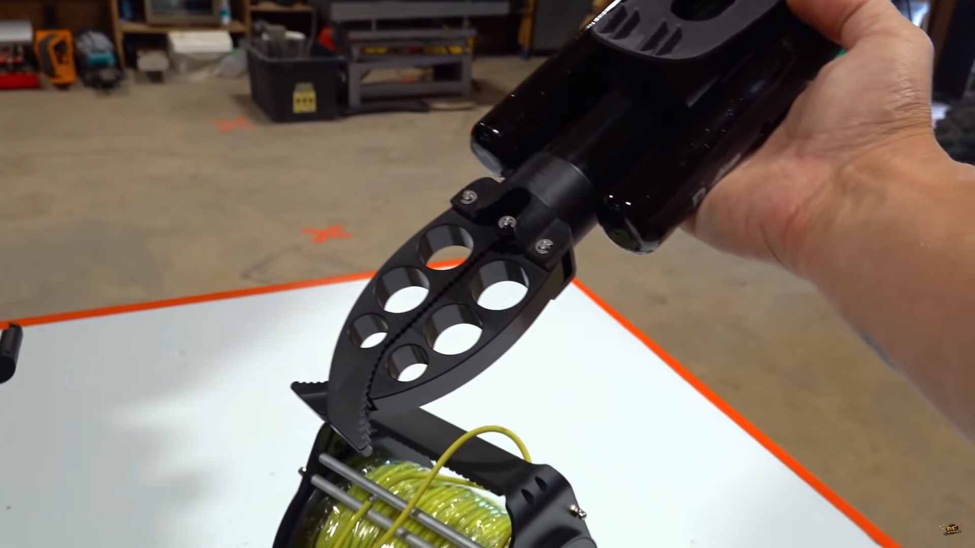 robotic-arm-claw-underwater-drone.jpg