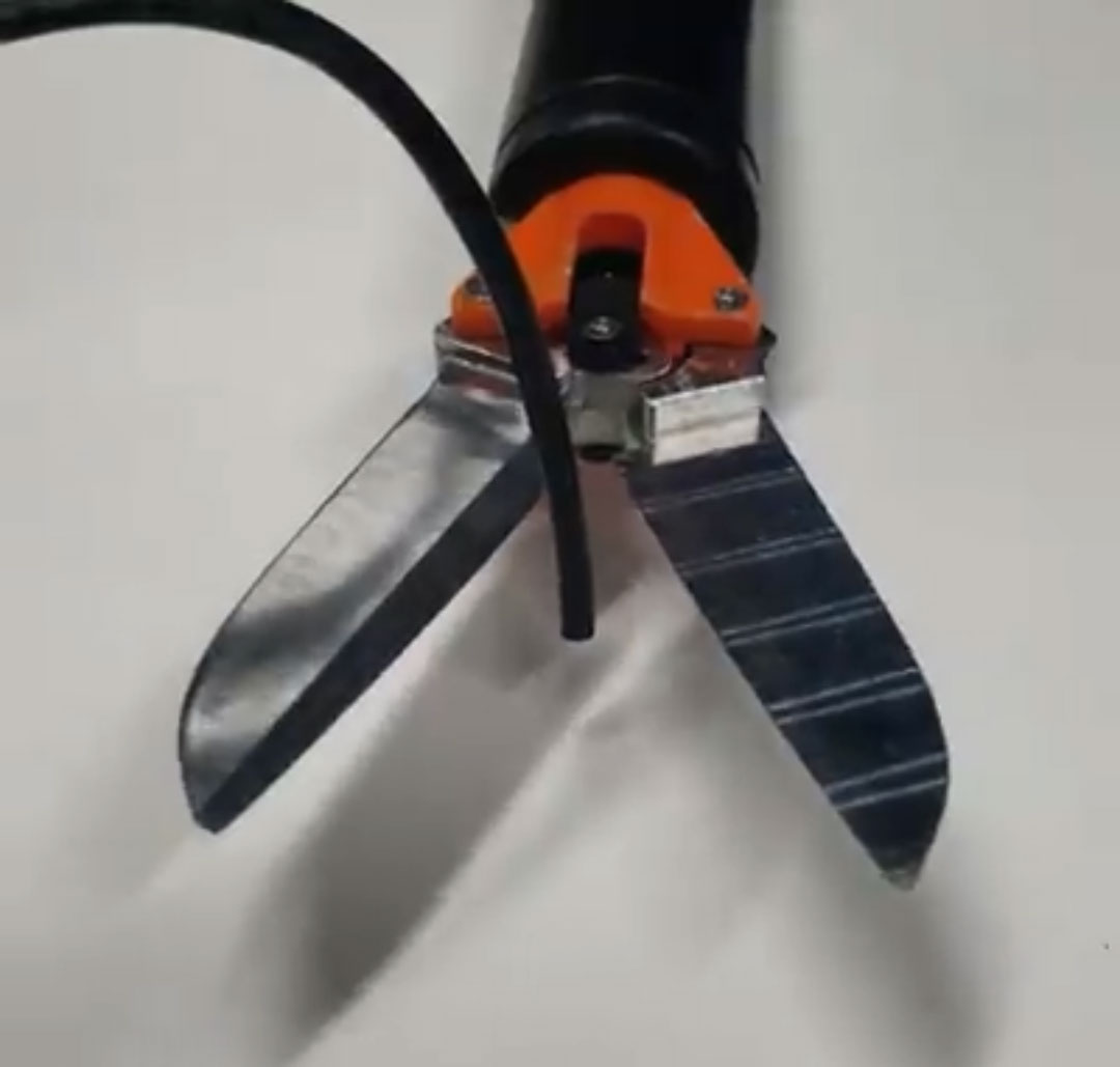 underwater-drone-robotic-arm-scissors-geneinno-t1.jpg
