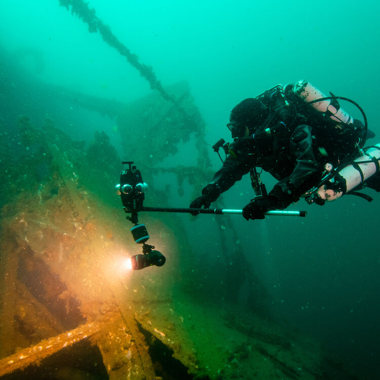 underwater-housing-insta360-pro2.jpg