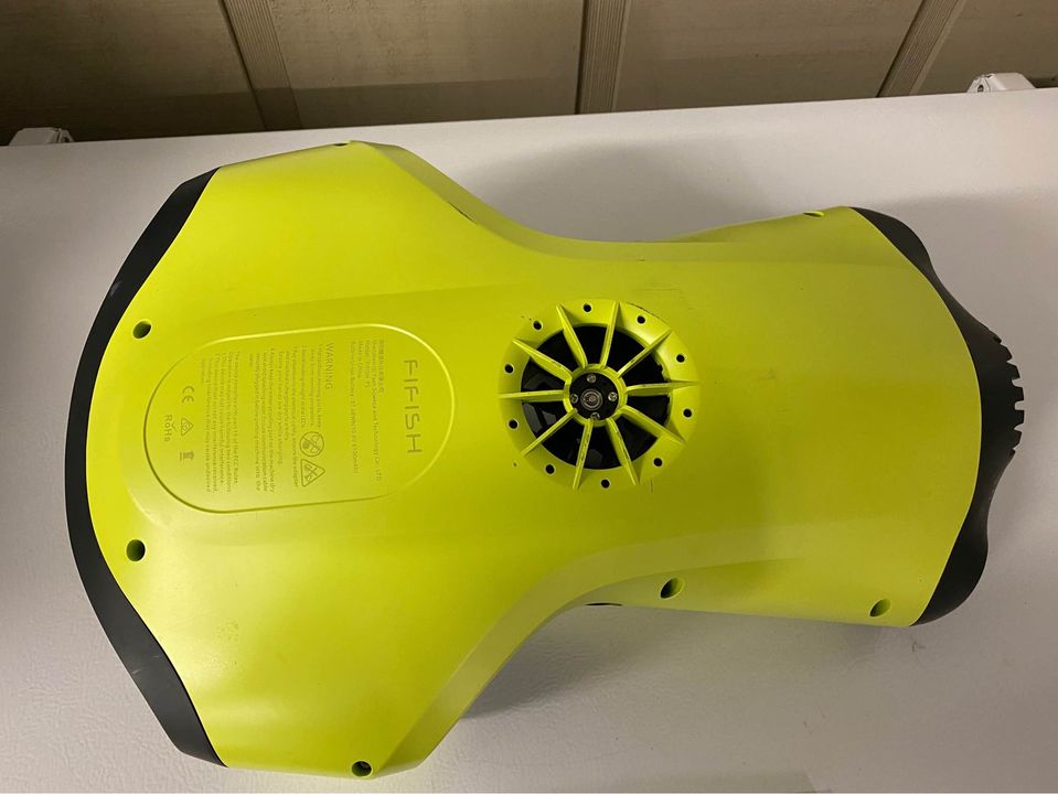 used-fifish-p3-underwater-drone.jpg